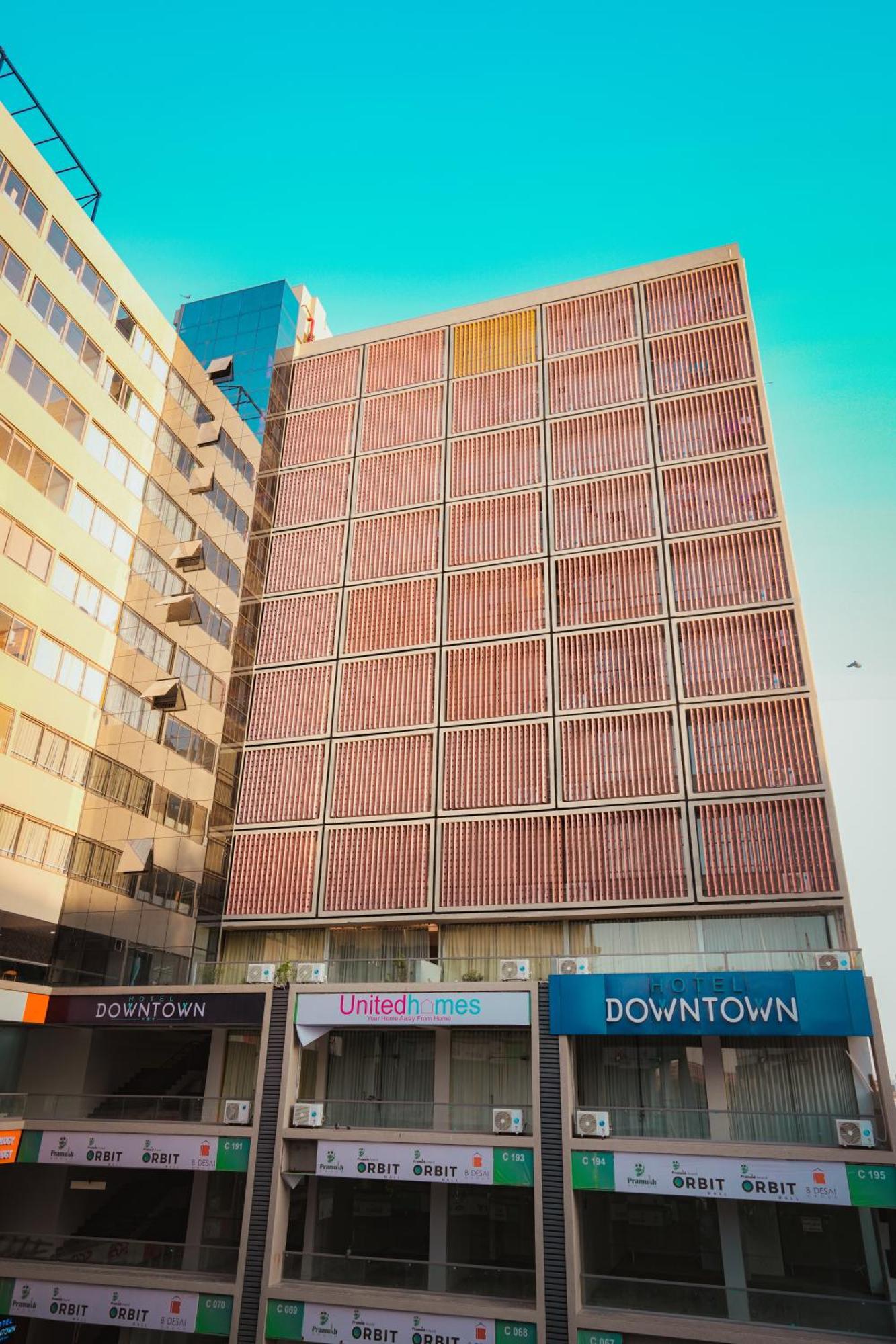 Hotel Downtown Gandhinagar Eksteriør billede
